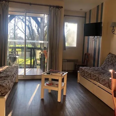 Balcon Avec Vue Sur Le Golf - Parking Gratuit Sur Place Et Piscine Chauffee * Deauville