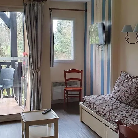 Balcon Avec Vue Sur Le Golf - Parking Gratuit Sur Place Et Piscine Chauffee Appartement *