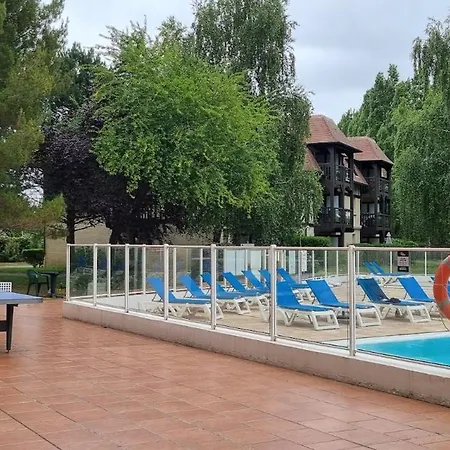 Balcon Avec Vue Sur Le Golf - Parking Gratuit Sur Place Et Piscine Chauffée * Deauville