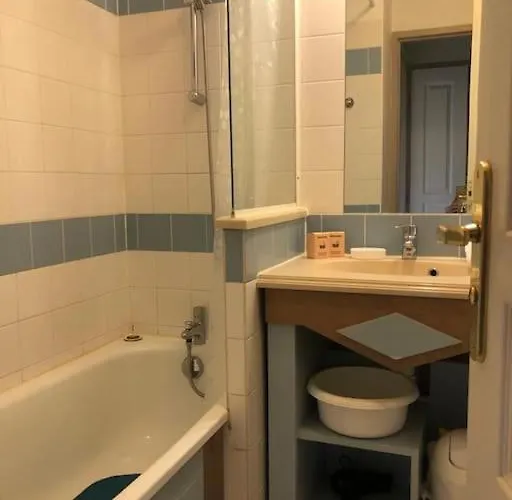 Balcon Avec Vue Sur Le Golf - Parking Gratuit Sur Place Et Piscine Chauffee