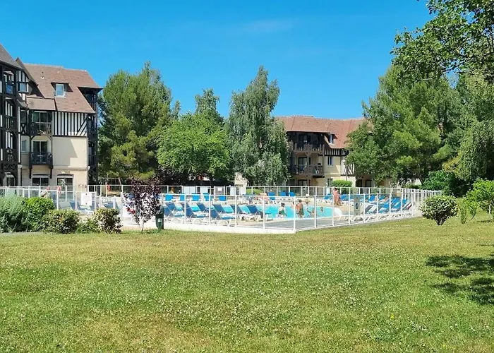 Balcon Avec Vue Sur Le Golf - Parking Gratuit Sur Place Et Piscine Chauffee شقة