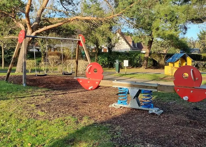 Balcon Avec Vue Sur Le Golf - Parking Gratuit Sur Place Et Piscine Chauffee شقة *