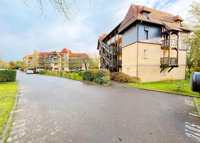Apartamento Balcon Avec Vue Sur Le Golf - Parking Gratuit Sur Place Et Piscine Chauffée Deauville
